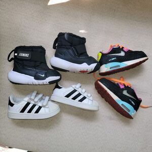 Lot Of Three Size 4/5 Nike Sneaker Boot Adidas Nike Air Max Color  Shoes